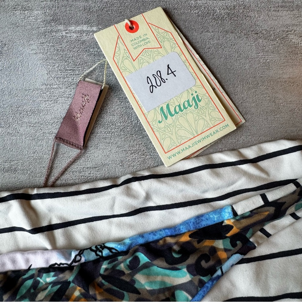 MAAJI SWIMWEAR Sierra Signature REVERSIBLE BIKINI BOTTOM (L) NWT $67 cheeky - Picture 2 of 10
